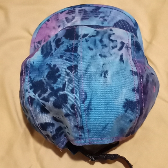 Tie dye hat - Picture 6 of 6